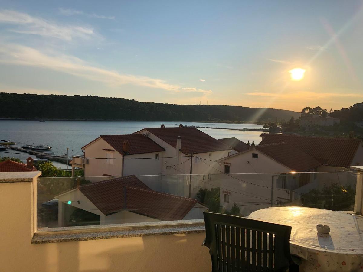 Apartments Palit Rab Екстериор снимка