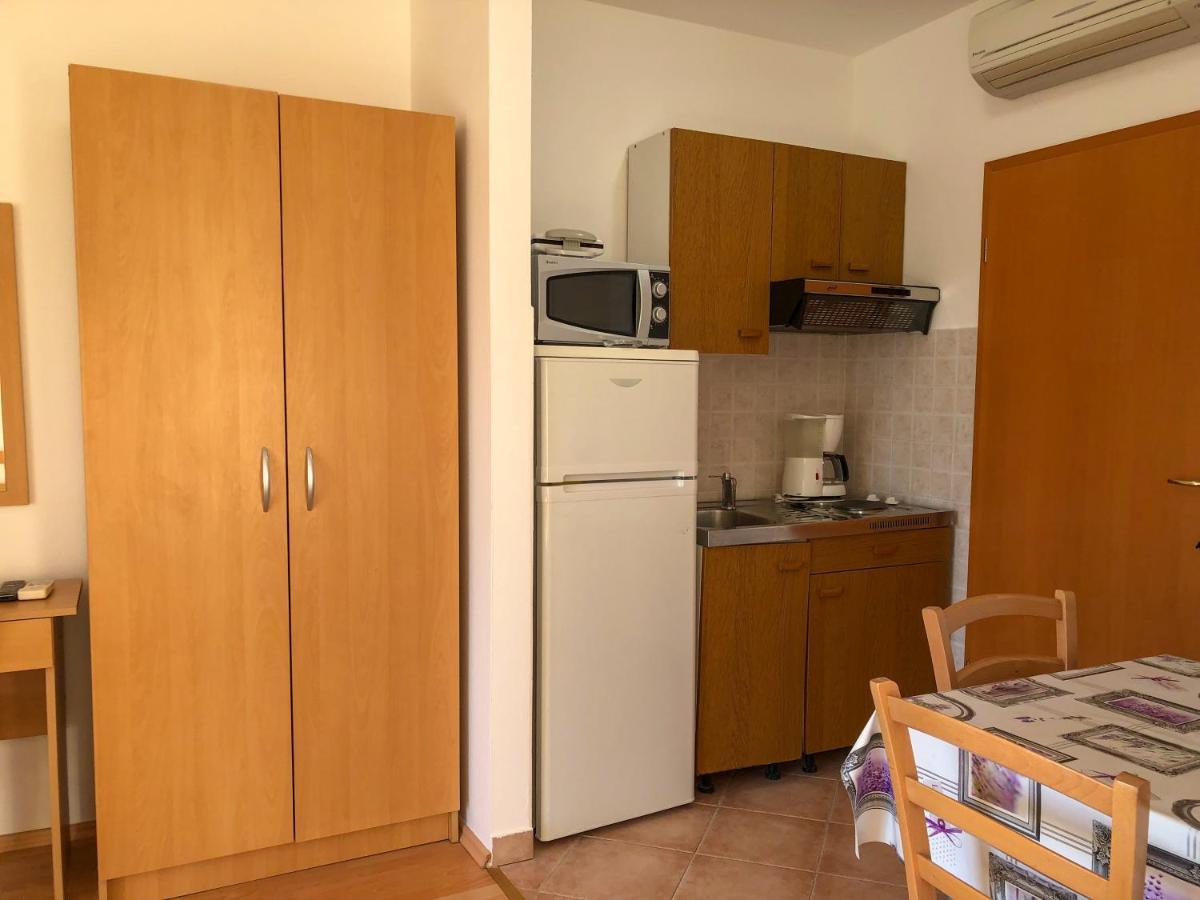 Apartments Palit Rab Екстериор снимка