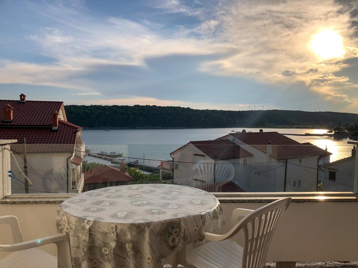 Apartments Palit Rab Екстериор снимка