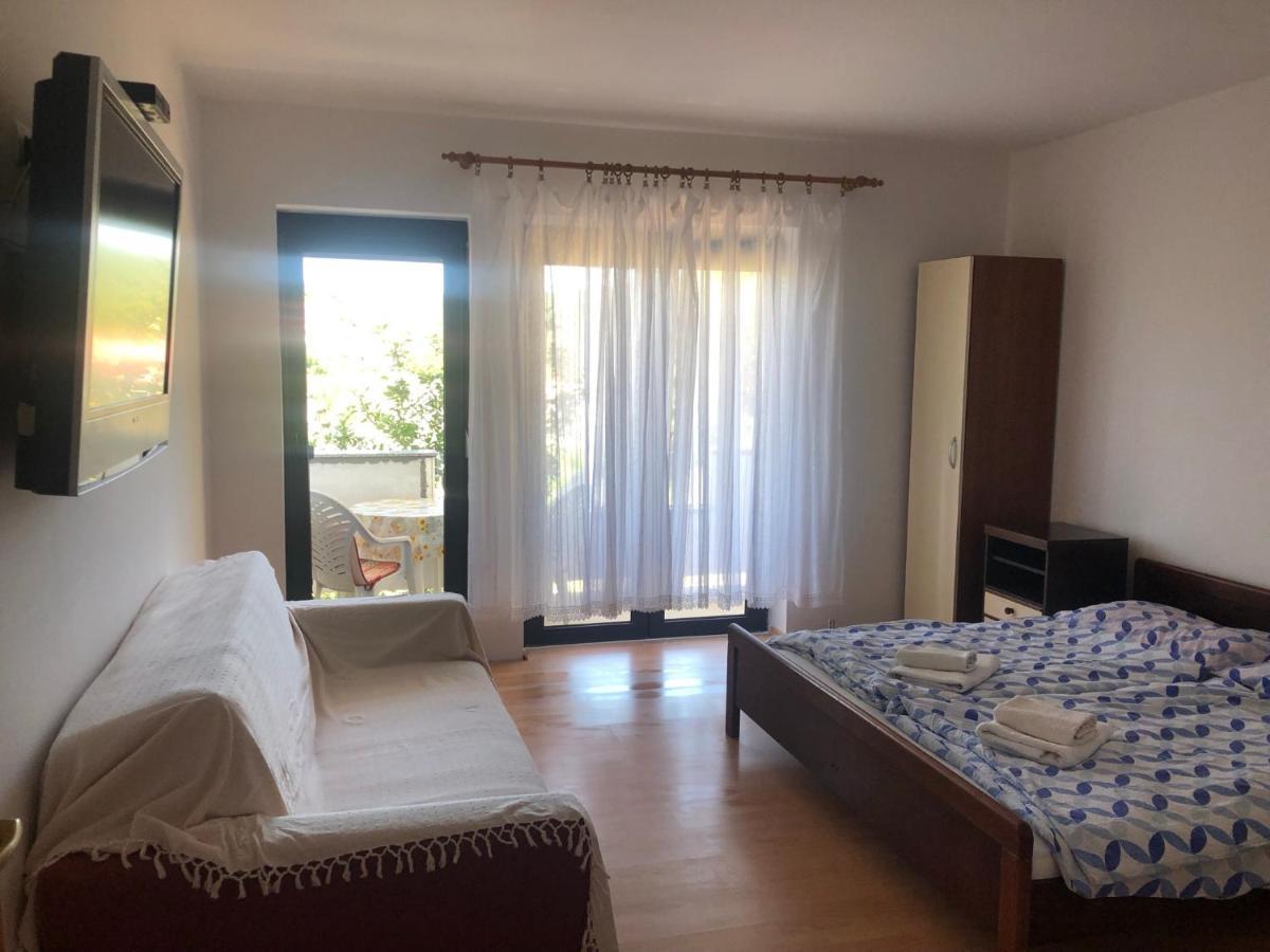 Apartments Palit Rab Стая снимка