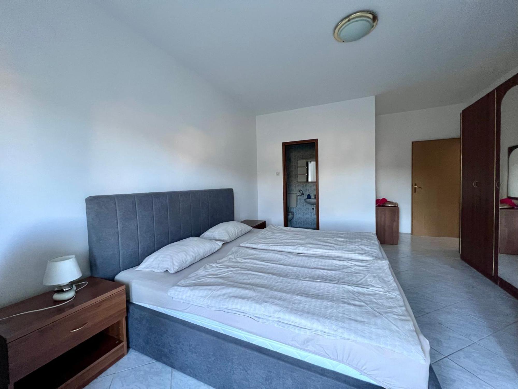 Apartments Palit Rab Стая снимка